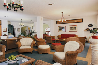 La Hall dell'Hotel degli Aranci 4 stelle