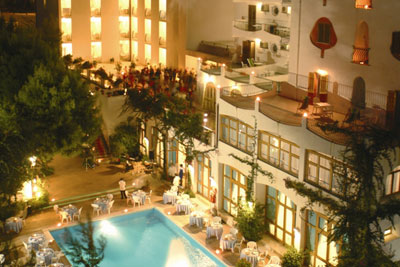 Foto della piscina dell'Hotel