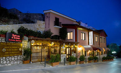Particalre in Notturna dell'Hotel la Caravella Vieste