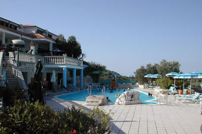 Piscina con Solarium